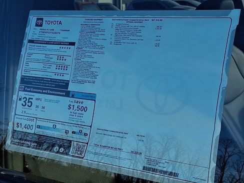 New 2026 Toyota Sienna Platinum image 3