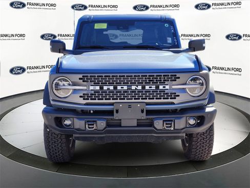 New 2025 Ford Bronco Badlands image 8
