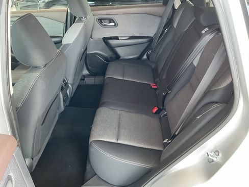 Used 2022 Nissan Rogue SV image 20