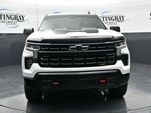 Used 2022 Chevrolet Silverado 1500 LT Trail Boss w/ LPO, Dark Essentials Package AWD/4WD image 2