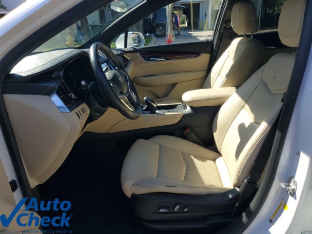 Used 2018 Cadillac XT5 Premium Luxury FWD image 16