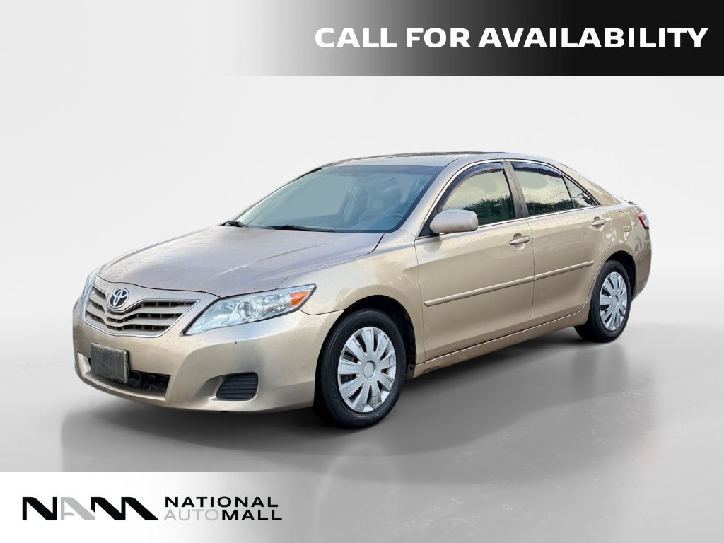Used 2010 Toyota Camry LE FWD image 1