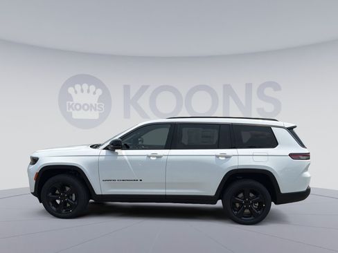 New 2026 Jeep Grand Cherokee L Limited w/ Limited Altitude Package AWD/4WD image 2