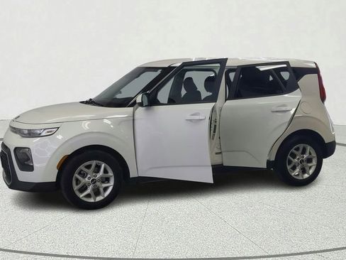 Used 2021 Kia Soul S FWD image 25