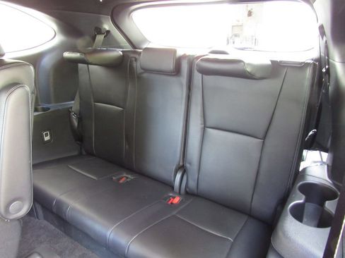 Certified 2025 Toyota Highlander XSE AWD/4WD image 17