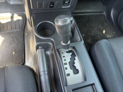 Used 2007 Toyota FJ Cruiser 4WD image 14