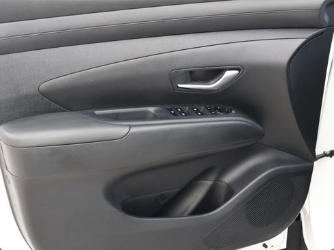 Certified 2025 Hyundai Tucson SEL image 16