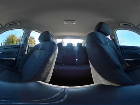 Used 2025 Nissan Sentra SV image 41