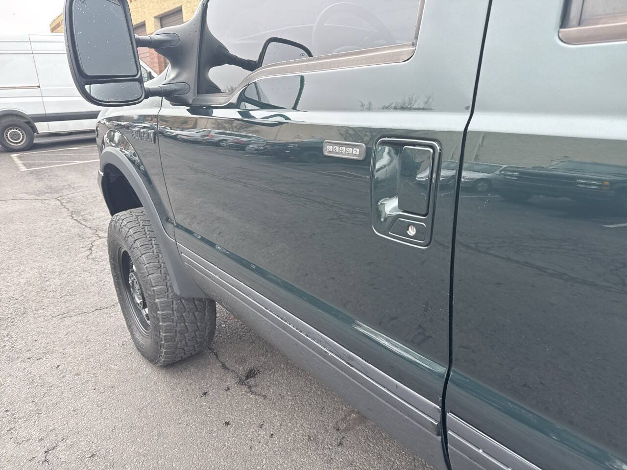 Used 2003 Ford Excursion Limited AWD/4WD image 28