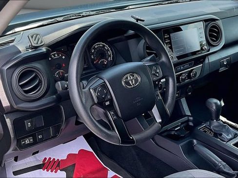 Used 2022 Toyota Tacoma SR AWD/4WD image 17