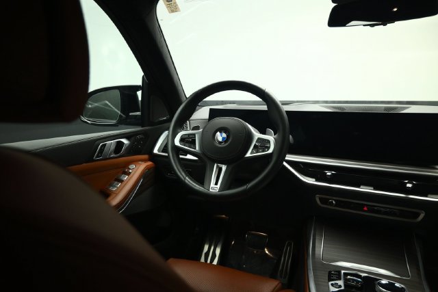 Used 2025 BMW X7 M60i w/ Executive Package AWD/4WD image 39