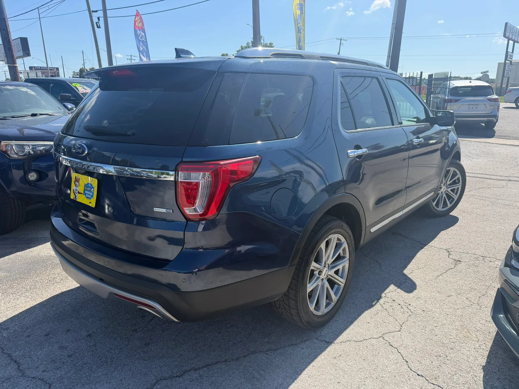 Used 2017 Ford Explorer Limited AWD/4WD image 4