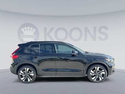 New 2026 Volvo XC40 B5 Ultra w/ Protection Package Premier AWD/4WD image 8