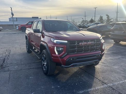 Used 2023 GMC Canyon AT4 w/ AT4 Premium Package image 3