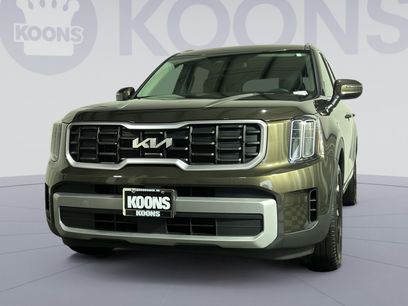 Used 2023 Kia Telluride S w/ S Sunroof Package