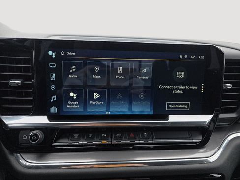 Used 2024 Chevrolet Silverado 2500 High Country w/ Technology Package image 17