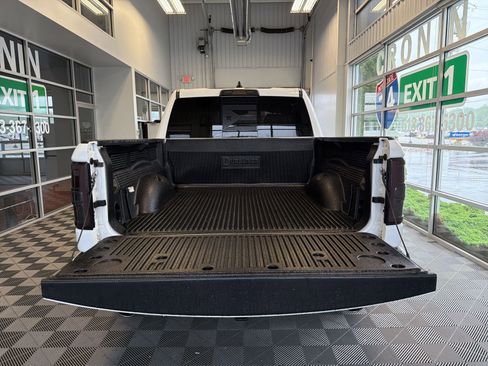 Used 2020 RAM 1500 Big Horn AWD/4WD image 9