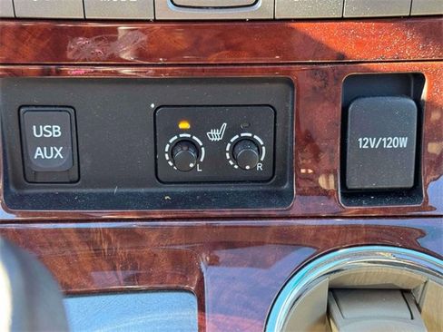 Used 2012 Toyota Highlander Limited image 29