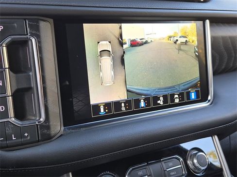 Used 2023 GMC Yukon Denali image 18