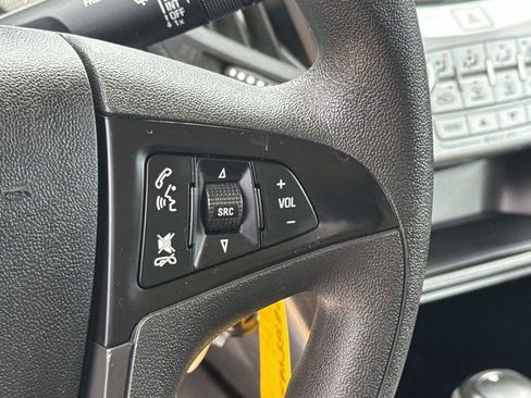 Used 2016 Chevrolet Equinox LS FWD image 24