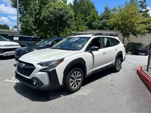 Used 2024 Subaru Outback AWD/4WD image 3