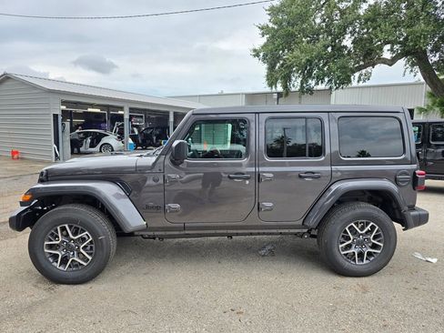 New 2025 Jeep Wrangler Sahara w/ Safety Group AWD/4WD image 3
