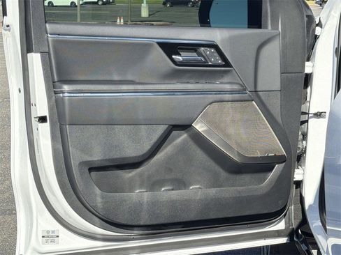 Used 2025 GMC Sierra EV Denali image 19