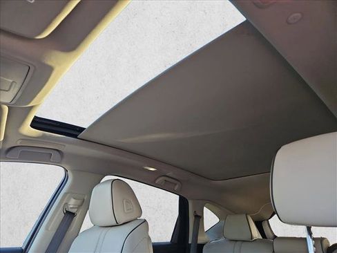 Used 2025 Acura RDX SH-AWD w/ Advance Package image 23