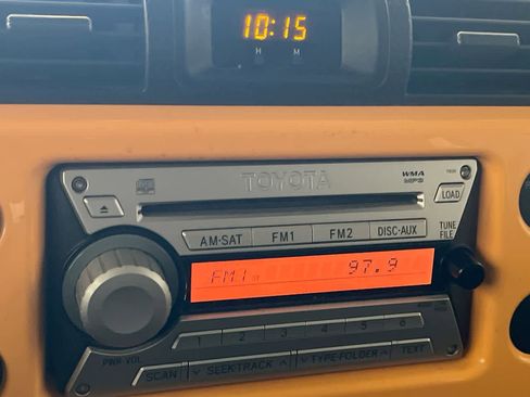 Used 2009 Toyota FJ Cruiser 4WD image 16