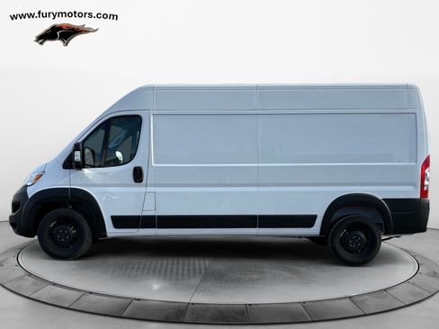 Used 2024 RAM ProMaster 2500 w/ Storage Group image 4