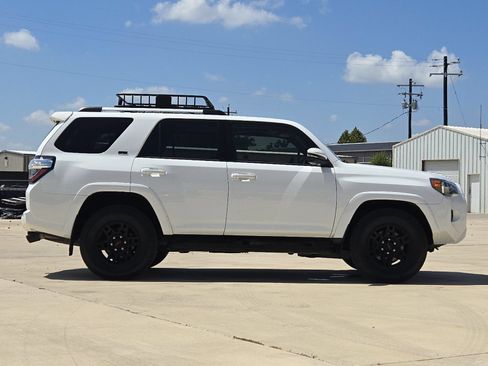 Used 2023 Toyota 4Runner SR5 Premium w/ Moonroof Package RWD image 6