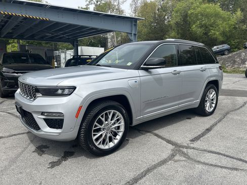 Certified 2023 Jeep Grand Cherokee Summit w/ Advanced Protech Group IV AWD/4WD image 1
