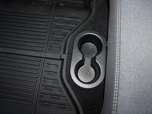 Used 2024 RAM 2500 Tradesman w/ Chrome Appearance Group image 24