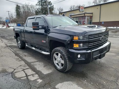 Used 2018 Chevrolet Silverado 2500 LTZ w/ Duramax Plus Package image 3
