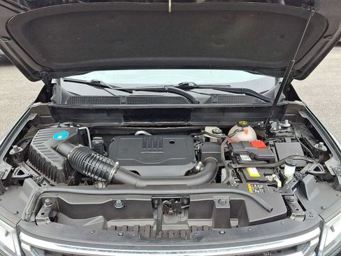 Used 2023 GMC Acadia SLT image 36