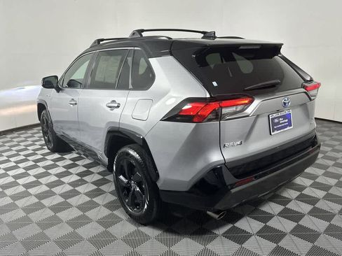 Used 2021 Toyota RAV4 XSE image 9