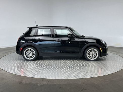 New 2026 MINI Cooper S image 10