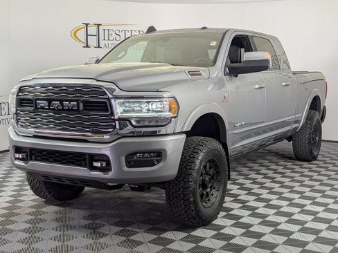 Used 2022 RAM 2500 Limited AWD/4WD image 4