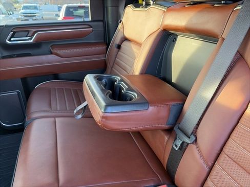 Used 2024 GMC Sierra 2500 Denali Ultimate image 39