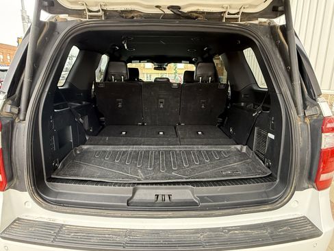 Used 2020 Ford Expedition XLT w/ Equipment Group 202A image 16