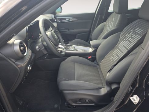 Used 2025 Alfa Romeo Tonale image 13