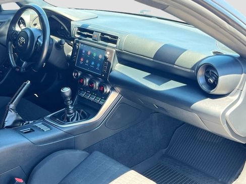 Used 2022 Toyota GR86 RWD image 26
