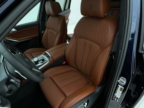 New 2026 BMW X7 M60i image 8