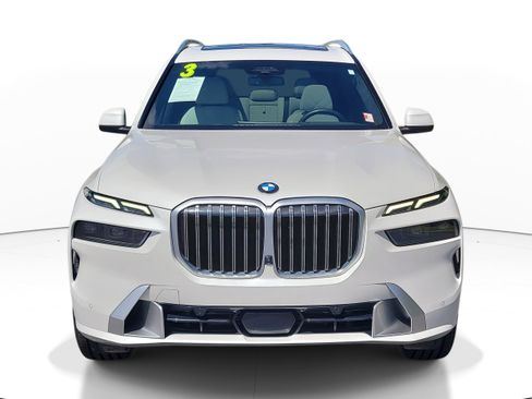 Used 2023 BMW X7 xDrive40i w/ Premium Package AWD/4WD image 2