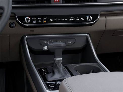 Used 2026 Kia Carnival EX FWD image 23