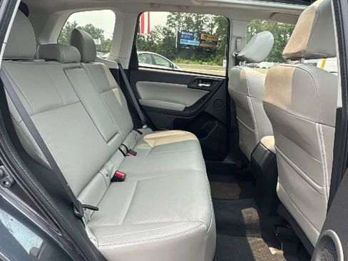 Used 2017 Subaru Forester 2.5i Limited AWD/4WD image 13