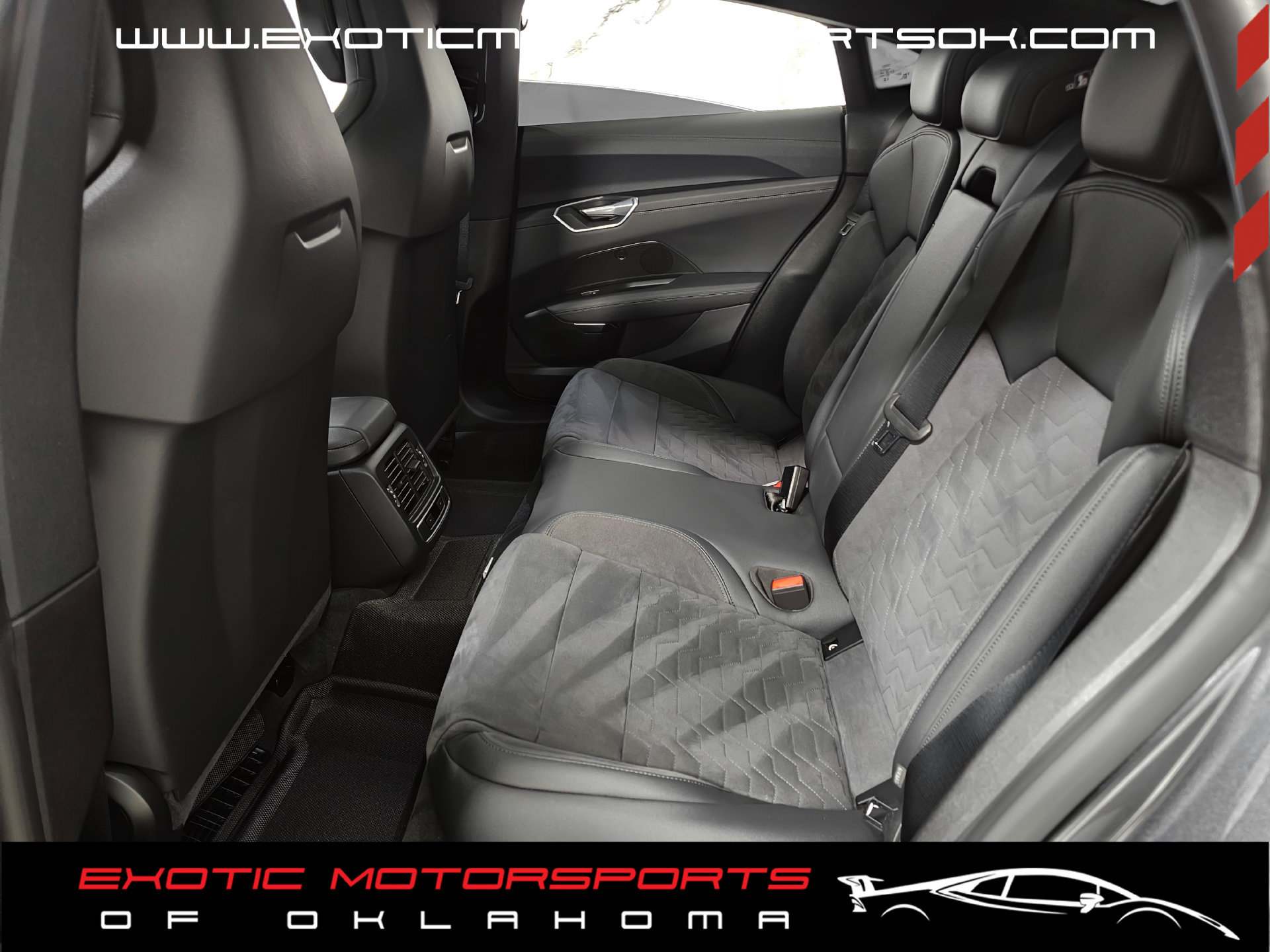 Used 2023 Audi e-tron GT Premium Plus AWD/4WD image 18