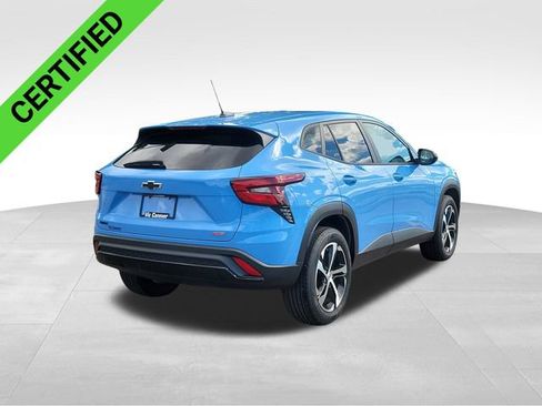 Certified 2024 Chevrolet Trax RS w/ Driver Confidence Package FWD image 4