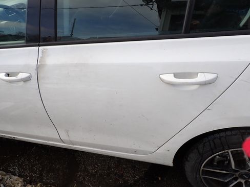 Used 2012 Volkswagen Golf 2.5L Conv & Sunroof 4 Door PZE image 5