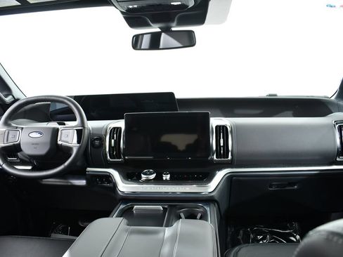 New 2027 Ford Expedition Max Platinum w/ Stealth Appearance Package AWD/4WD image 7